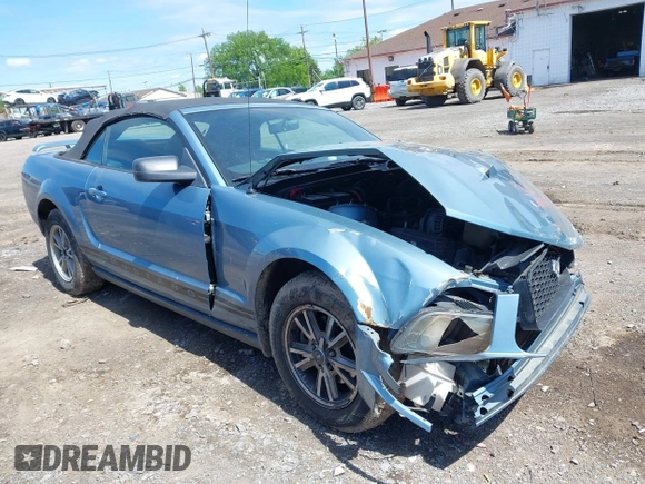 2005 Ford Mustang Deluxe z VIN 1ZVHT84N355249074, wystawiony jako IAAI lot #42298759 z przebiegiem 115 215 mil mil oraz . Historia ofert i sprzedaży dostępna na DreamBid. Obrazek 1.