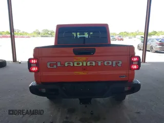 2020 Jeep Gladiator Overland z VIN 1C6HJTFG4LL154369, wystawiony jako IAAI lot #42681844 z przebiegiem 76 374 mil mil oraz . Historia ofert i sprzedaży dostępna na DreamBid. Obrazek 16.