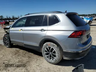 2021 Volkswagen Tiguan SE z VIN 3VV2B7AX9MM130337, wystawiony jako Copart lot #48201245 z przebiegiem 42 732 mil mil oraz Czysty tytuł • Clean title. Historia ofert i sprzedaży dostępna na DreamBid. Obrazek 2.