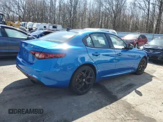 2020 Alfa Romeo Giulia Ti z VIN ZARFANBN0L7633662, wystawiony jako Copart lot #49738675 z przebiegiem 37 698 mil mil oraz Szkody całkowita. Historia ofert i sprzedaży dostępna na DreamBid. Obrazek 3.