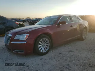 2012 Chrysler 300 with VIN 2C3CCAAG2CH273662, listed as a Copart auction lot 47493985 with 160,255 mi miles and Salvage Title. Bid and sale history available at carsss.com. Image 1.