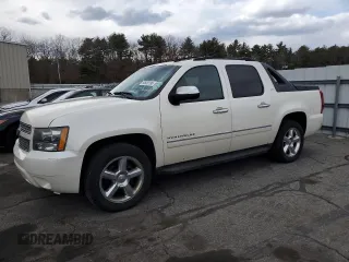 2011 Chevrolet Avalanche LTZ with VIN 3GNTKGE35BG252352, listed as a Copart auction lot 50630195 with 305,206 mi miles and Salvage Title. Bid and sale history available at carsss.com. Image 1.