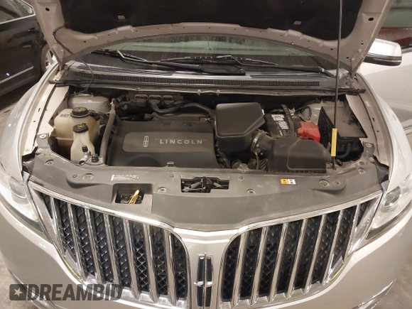 2012 Lincoln MKX with VIN 2LMDJ8JK2CBL11381, listed as a IAAI auction lot 41991914 with 157,193 mi miles and . Bid and sale history available at DreamBid. Image 10.