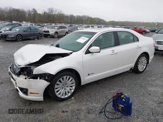 2010 Ford Fusion Hybrid with VIN 3FADP0L3XAR295179, listed as a IAAI auction lot 41958001 with 224,973 mi miles. Bid and sale history available at carsss.com. Image 17.