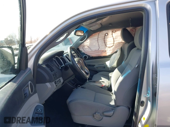 2013 Toyota Tacoma with VIN 3TMMU4FN8DM054973, listed as a IAAI auction lot 41659232 with 113,734 mi miles. Bid and sale history available at carsss.com. Image 5.