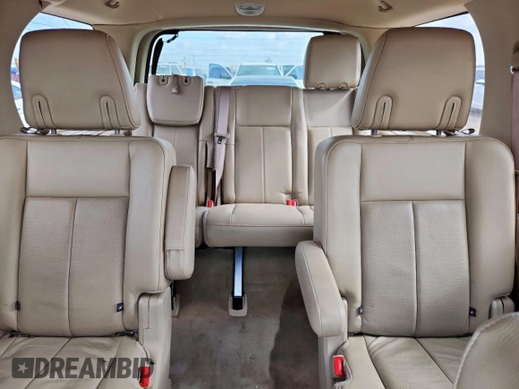 2014 Ford Expedition XLT with VIN 1FMJU1H52EEF45864, listed as a Copart auction lot 61822085 with 131,299 mi miles and Clean title. Bid and sale history available at DreamBid. Image 10.