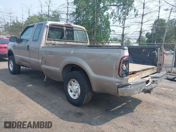 2004 Ford F-250 XL с VIN 1FTNX21L34EA50907, выставлен на аукционе IAAI как лот 42401809 с пробегом 104 902 миль миль и . История ставок и продаж доступна на DreamBid. Изображение 3.