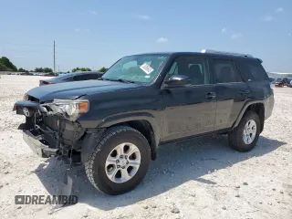2015 Toyota 4Runner Limited with VIN JTEBU5JRXF5246746, listed as a Copart auction lot 60088645 with 170,162 mi miles and Salvage title. Bid and sale history available at DreamBid. Image 1.