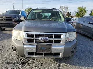 2009 Ford Escape XLS with VIN 1FMCU92749KB94402, listed as a Copart auction lot 60975645 with 171,202 mi miles and Clean title. Bid and sale history available at DreamBid. Image 5.