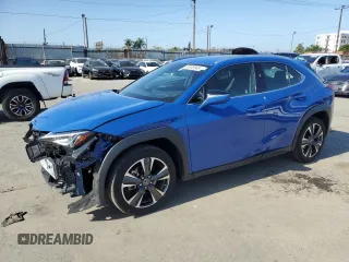 2022 Lexus UX 200 z VIN JTHX3JBH0N2049742, wystawiony jako Copart lot #57678045 z przebiegiem 18 728 mil mil oraz Szkody całkowita. Historia ofert i sprzedaży dostępna na DreamBid. Obrazek 1.