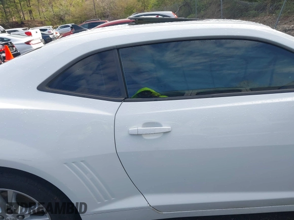 2014 Chevrolet Camaro LT with VIN 2G1FB1E30E9284572, listed as a IAAI auction lot 41738664 with 103,346 mi miles. Bid and sale history available at carsss.com. Image 13.