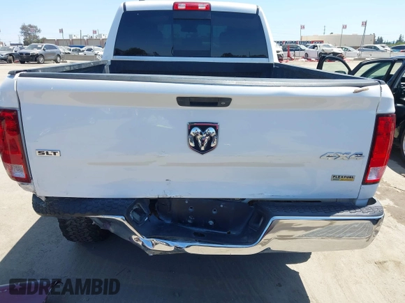 2017 Ram 1500 SLT z VIN 1C6RR7GG5HS583441, wystawiony jako IAAI lot #42391078 z przebiegiem 129 043 mil mil oraz . Historia ofert i sprzedaży dostępna na DreamBid. Obrazek 17.