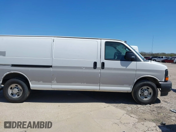2017 Chevrolet Express Cargo Van with VIN 1GCWGBFFXH1139037, listed as a IAAI auction lot 41784999 with 198,660 mi miles. Bid and sale history available at carsss.com. Image 13.