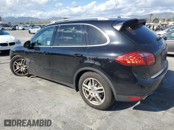 2012 Porsche Cayenne S z VIN WP1AB2A24CLA49620, wystawiony jako Copart lot #51384715 z przebiegiem Nie podano mil oraz Szkoda całkowita • Salvage title. Historia ofert i sprzedaży dostępna na DreamBid. Obrazek 2.
