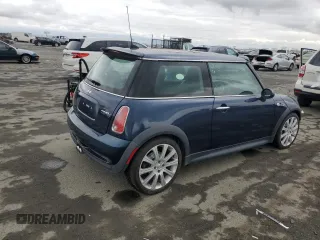 2006 MINI Hardtop S с VIN WMWRE33506TN28448, выставлен на аукционе Copart как лот 53439655 с пробегом 172 789 миль миль и Чистый • Clean title. История ставок и продаж доступна на DreamBid. Изображение 3.