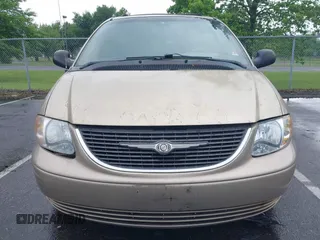 2003 Chrysler Town & Country LX z VIN 2C4GP44L13R132460, wystawiony jako IAAI lot #42467139 z przebiegiem 229 293 mil mil oraz . Historia ofert i sprzedaży dostępna na DreamBid. Obrazek 6.