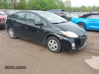 2010 Toyota Prius II with VIN JTDKN3DU0A5111063, listed as a IAAI auction lot 42098067 with 268,707 mi miles. Bid and sale history available at carsss.com. Image 1.