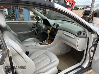 2004 Mercedes-Benz CLK 320 with VIN WDBTK65G04T026049, listed as a IAAI auction lot 42730114 with 120,122 mi miles and . Bid and sale history available at DreamBid. Image 5.