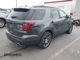2017 Ford Explorer Sport z VIN 1FM5K8GT0HGB83753, wystawiony jako IAAI lot #40718586 z przebiegiem 101 980 mil mil oraz . Historia ofert i sprzedaży dostępna na DreamBid. Obrazek 4.