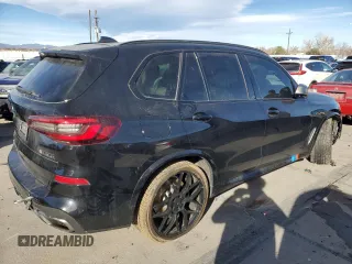 2021 BMW X5 M50i with VIN 5UXJU4C01M9F13949, listed as a Copart auction lot 84485564 with 0 mi miles and Salvage Title. Bid and sale history available at carsss.com. Image 3.