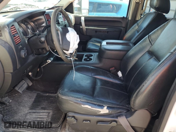 2013 Chevrolet Silverado 3500HD SRW LT with VIN 1GC4K0C8XDF171628, listed as a Copart auction lot 43151905 with 304,003 mi miles and Salvage Title. Bid and sale history available at DreamBid. Image 7.