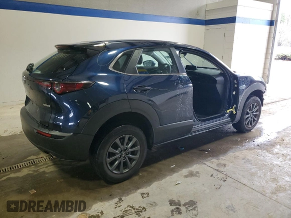 2022 Mazda CX-30 S with VIN 3MVDMBAL1NM401179, listed as a Copart auction lot 44798635 with Not provided miles and Salvage title. Bid and sale history available at DreamBid. Image 3.