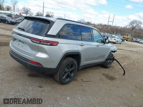 2023 Jeep Grand Cherokee Laredo with VIN 1C4RJHAG2PC660418, listed as a IAAI auction lot 41693879 with 4,295 mi miles and . Bid and sale history available at DreamBid. Image 4.