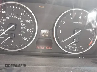 2013 BMW X5 xDrive35i z VIN 5UXZV4C55D0B07060, wystawiony jako IAAI lot #40331229 z przebiegiem 61 458 mil mil oraz . Historia ofert i sprzedaży dostępna na DreamBid. Obrazek 7.