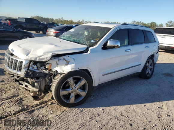 2013 Jeep Grand Cherokee Overland with VIN 1C4RJFCG8DC606862, listed as a Copart auction lot 82149804 with 155,999 mi miles and Salvage Title. Bid and sale history available at carsss.com. Image 1.