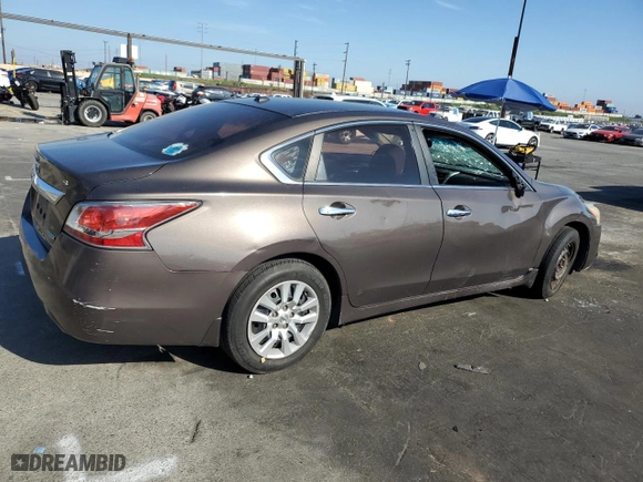 2014 Nissan Altima 2.5 S with VIN 1N4AL3APXEN256817, listed as a Copart auction lot 50710245 with 152,757 mi miles and Salvage Title. Bid and sale history available at carsss.com. Image 3.