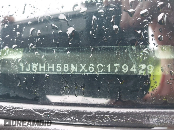 2006 Jeep Commander Limited с VIN 1J8HH58NX6C179429, выставлен на аукционе IAAI как лот 42410804 с пробегом 251 985 миль миль и . История ставок и продаж доступна на DreamBid. Изображение 9.
