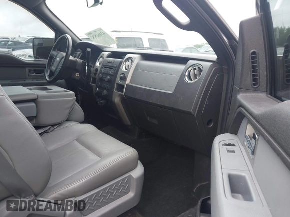 2011 Ford F-150 XL with VIN 1FTEW1CM4BFD22228, listed as a IAAI auction lot 42462810 with 123,674 mi miles and . Bid and sale history available at DreamBid. Image 5.