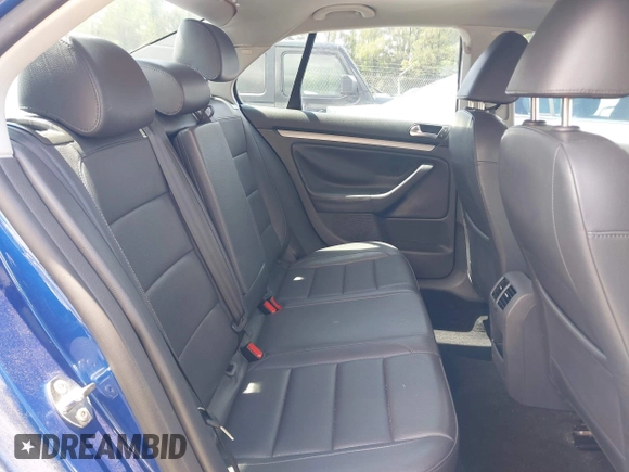 2009 Volkswagen Jetta SE z VIN 3VWRZ71K99M159242, wystawiony jako IAAI lot #42200917 z przebiegiem 226 285 mil mil oraz . Historia ofert i sprzedaży dostępna na DreamBid. Obrazek 8.