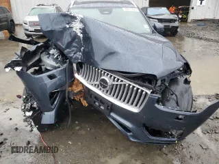 2025 Volvo XC90 Plug-In Hybrid Ultra z VIN YV4H60PFXS1305589, wystawiony jako Copart lot #48111435 z przebiegiem Nie podano mil oraz Szkoda całkowita • Salvage title. Historia ofert i sprzedaży dostępna na DreamBid. Obrazek 12.