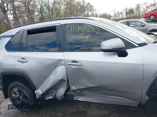 2022 Toyota RAV4 XLE z VIN 2T3P1RFV2NC316877, wystawiony jako IAAI lot #41981282 z przebiegiem 42 955 mil mil oraz . Historia ofert i sprzedaży dostępna na DreamBid. Obrazek 14.