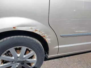 2013 Chrysler Town & Country Touring with VIN 2C4RC1BG8DR774619, listed as a IAAI auction lot 42087639 with 155,218 mi miles. Bid and sale history available at carsss.com. Image 6.