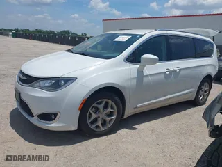 2018 Chrysler Pacifica Touring L Plus with VIN 2C4RC1EG8JR310799, listed as a IAAI auction lot 39754355 with 66,060 mi miles. Bid and sale history available at carsss.com. Image 17.