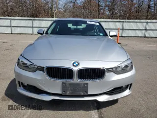 2013 BMW 3 Series 328i xDrive with VIN WBA3B5G54DNS03260, listed as a Copart auction lot 51511735 with 83,922 mi miles and Salvage title. Bid and sale history available at DreamBid. Image 5.