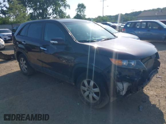 2013 Kia Sorento LX with VIN 5XYKT3A14DG394689, listed as a IAAI auction lot 42646381 with 76,523 mi miles and . Bid and sale history available at DreamBid. Image 1.