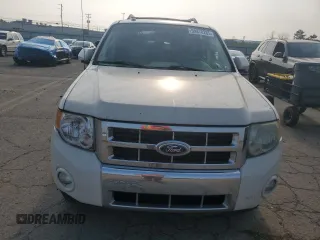 2010 Ford Escape Limited z VIN 1FMCU0EG4AKB30517, wystawiony jako Copart lot #59870285 z przebiegiem 126 483 mil mil oraz Czysty tytuł • Clean title. Historia ofert i sprzedaży dostępna na DreamBid. Obrazek 5.