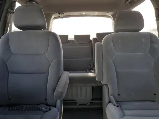 2008 Honda Odyssey LX z VIN 5FNRL38208B002012, wystawiony jako Copart lot #77695074 z przebiegiem 207 184 mil mil oraz Czysty tytuł • Clean title. Historia ofert i sprzedaży dostępna na DreamBid. Obrazek 10.