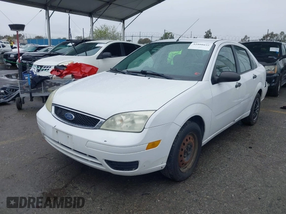 2007 Ford Focus S z VIN 1FAHP34N47W204433, wystawiony jako IAAI lot #41808035 z przebiegiem 168 756 mil mil oraz . Historia ofert i sprzedaży dostępna na DreamBid. Obrazek 2.