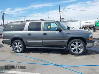 2002 Chevrolet Suburban LT with VIN 3GNEC16T52G208952, listed as a IAAI auction lot 41857120 with 1 mi miles. Bid and sale history available at carsss.com. Image 12.