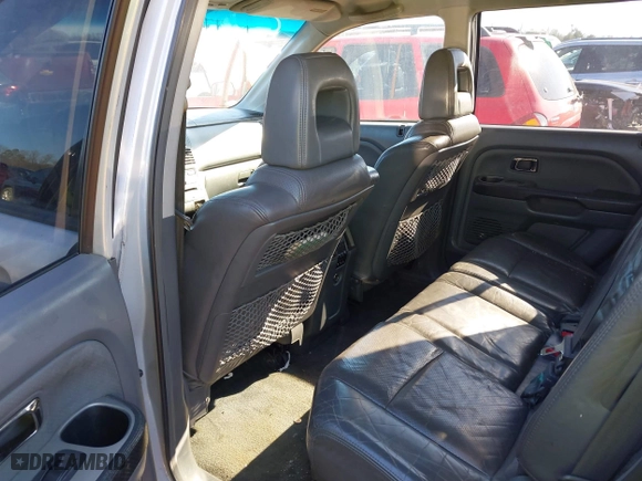 2003 Honda Pilot EX with VIN 2HKYF18603H591082, listed as a IAAI auction lot 41189213 with 355,163 mi miles. Bid and sale history available at carsss.com. Image 8.