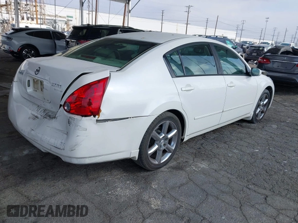 2005 Nissan Maxima 3.5 SL with VIN 1N4BA41E45C859174, listed as a IAAI auction lot 41454102 with 196,770 mi miles. Bid and sale history available at carsss.com. Image 4.