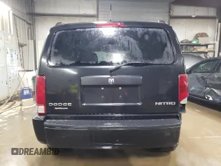 2010 Dodge Nitro Heat z VIN 1D4PU4GK3AW174955, wystawiony jako Copart lot #88068145 z przebiegiem 140 824 mil mil oraz Szkoda całkowita • Salvage title. Historia ofert i sprzedaży dostępna na DreamBid. Obrazek 6.