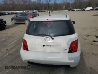 2005 Scion xA z VIN JTKKT624450093737, wystawiony jako Copart lot #79551853 z przebiegiem 116 787 mil mil oraz Szkody całkowita. Historia ofert i sprzedaży dostępna na DreamBid. Obrazek 6.