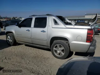 2012 Chevrolet Avalanche LT with VIN 3GNTKFE71CG150951, listed as a Copart auction lot 41843935 with 147,356 mi miles and Salvage Title. Bid and sale history available at carsss.com. Image 2.