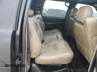 2002 Chevrolet Avalanche with VIN 3GNEC13T12G165778, listed as a Copart auction lot 79427234 with 275,313 mi miles and Salvage Title. Bid and sale history available at DreamBid. Image 12.