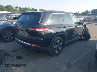 2024 Jeep Grand Cherokee with VIN 1C4RJYB65RC145793, listed as a IAAI auction lot 42544596 with 32,185 mi miles and . Bid and sale history available at DreamBid. Image 4.